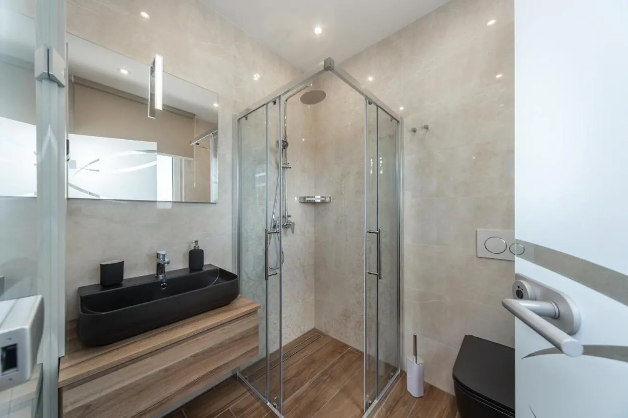 Villa Salu Opatija 0*,